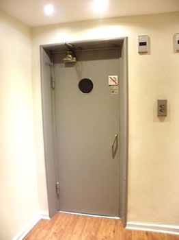 エレベーター.JPG